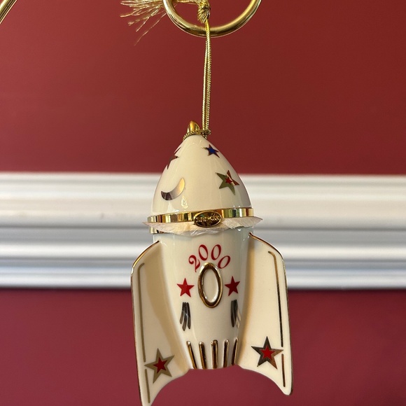 Lenox Rocket Box commemorative 2000 ornament NWT - Picture 3 of 9